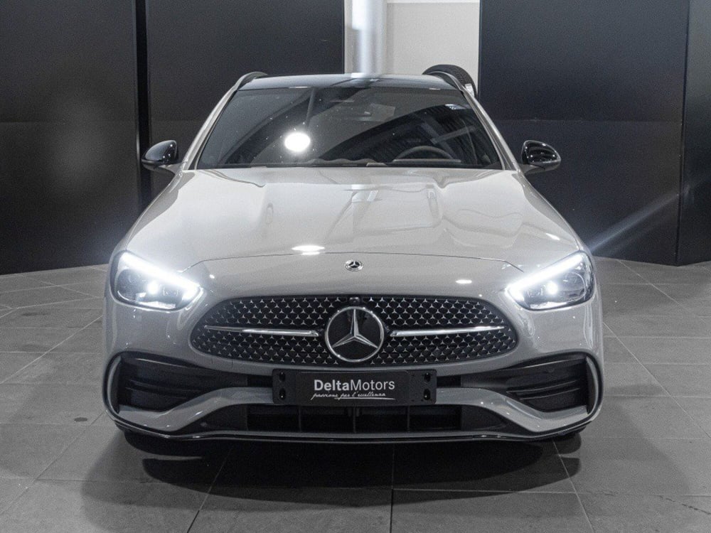 Mercedes-Benz Classe C Station Wagon nuova a Macerata (2)