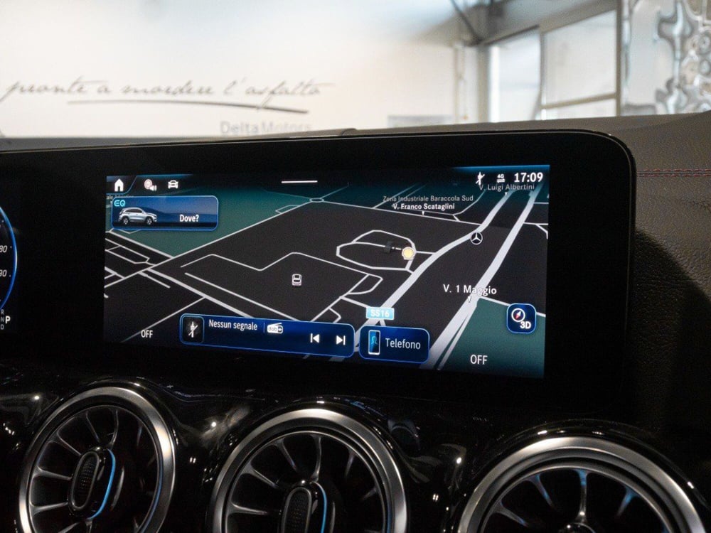 Mercedes-Benz EQA nuova a Macerata (17)