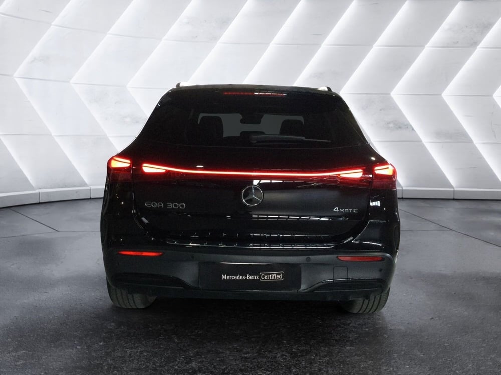 Mercedes-Benz EQA usata a Caserta (6)