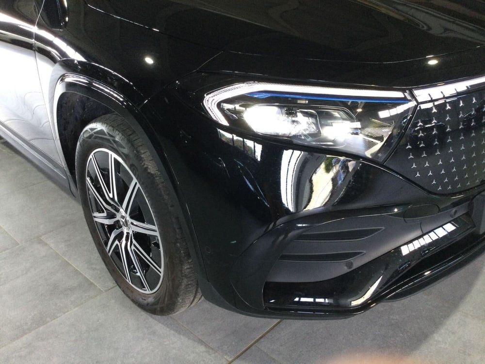 Mercedes-Benz EQA usata a Caserta (9)