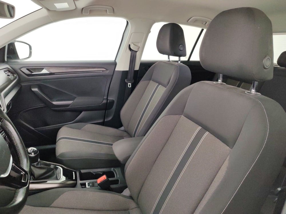 Volkswagen T-Roc usata a Massa-Carrara (9)