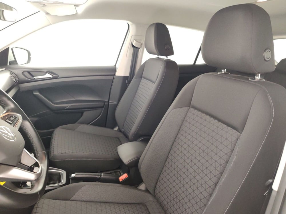 Volkswagen T-Cross usata a Massa-Carrara (9)