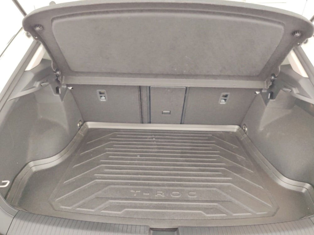 Volkswagen T-Roc usata a Massa-Carrara (16)