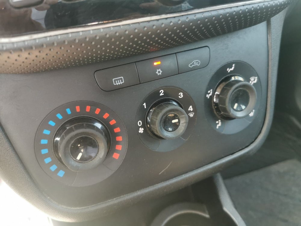 Fiat Punto Evo usata a Taranto (14)