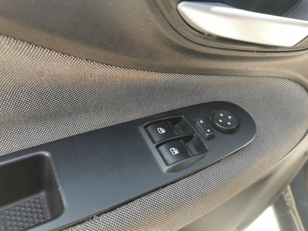 Fiat Punto Evo usata a Taranto (15)