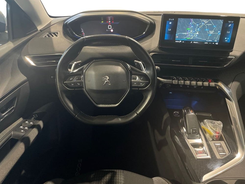 Peugeot 5008 usata a Salerno (10)