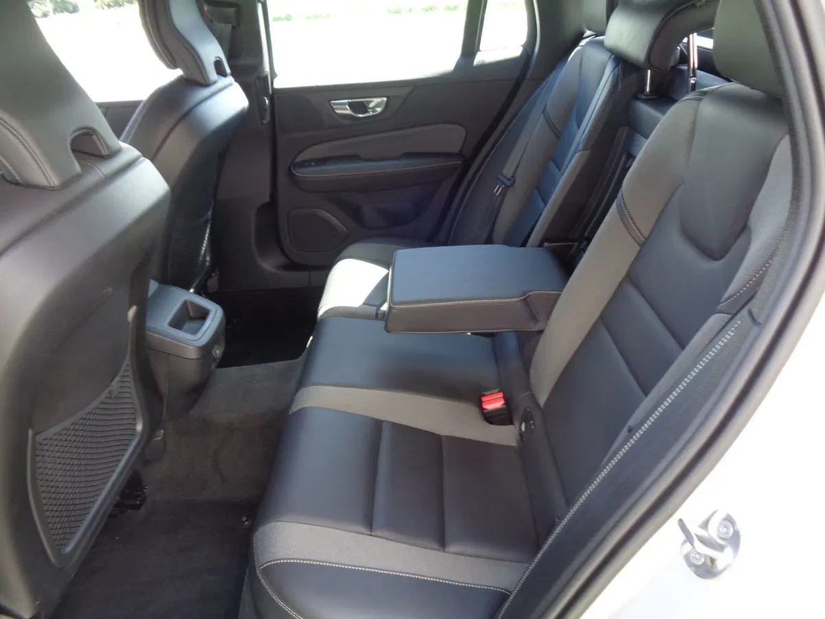 Volvo V60 usata a Treviso (11)