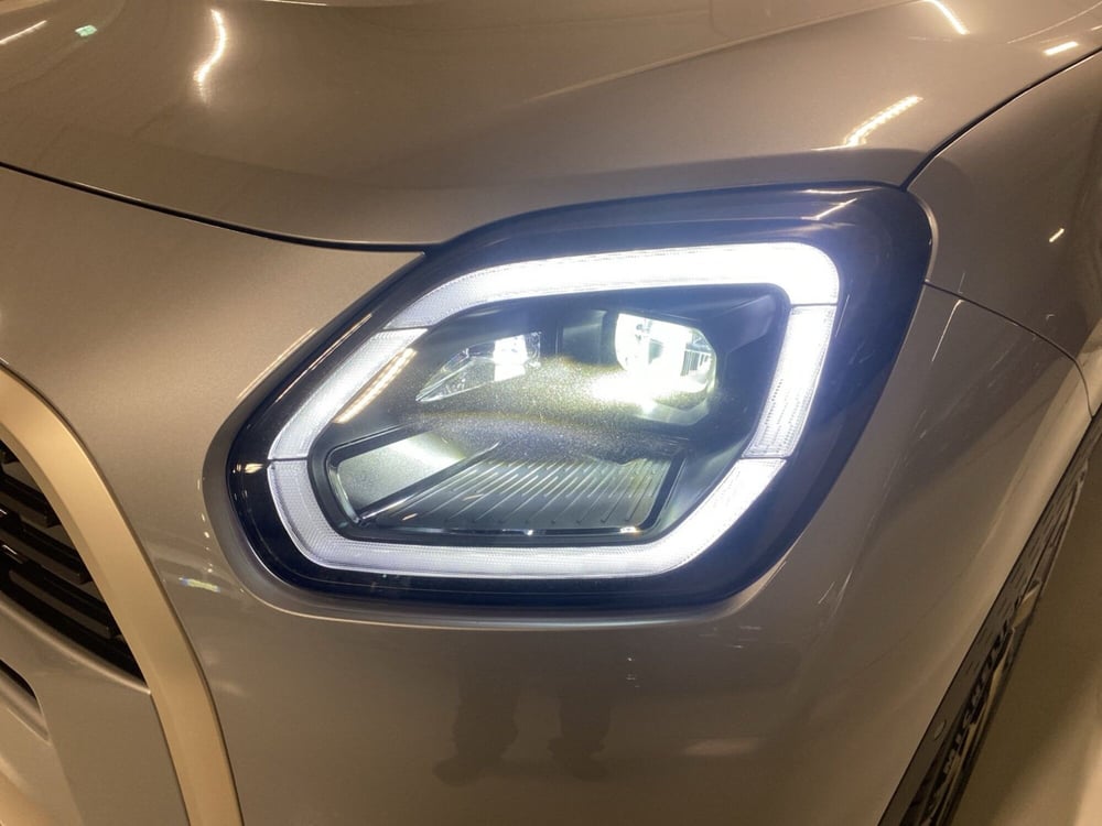 MINI Mini Countryman nuova a Napoli (9)