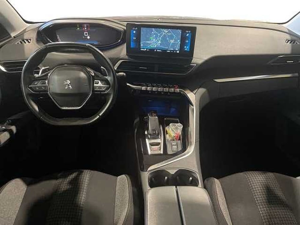 Peugeot 5008 usata a Salerno (11)