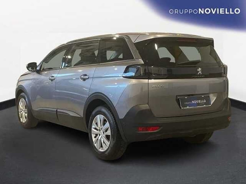 Peugeot 5008 usata a Salerno (5)