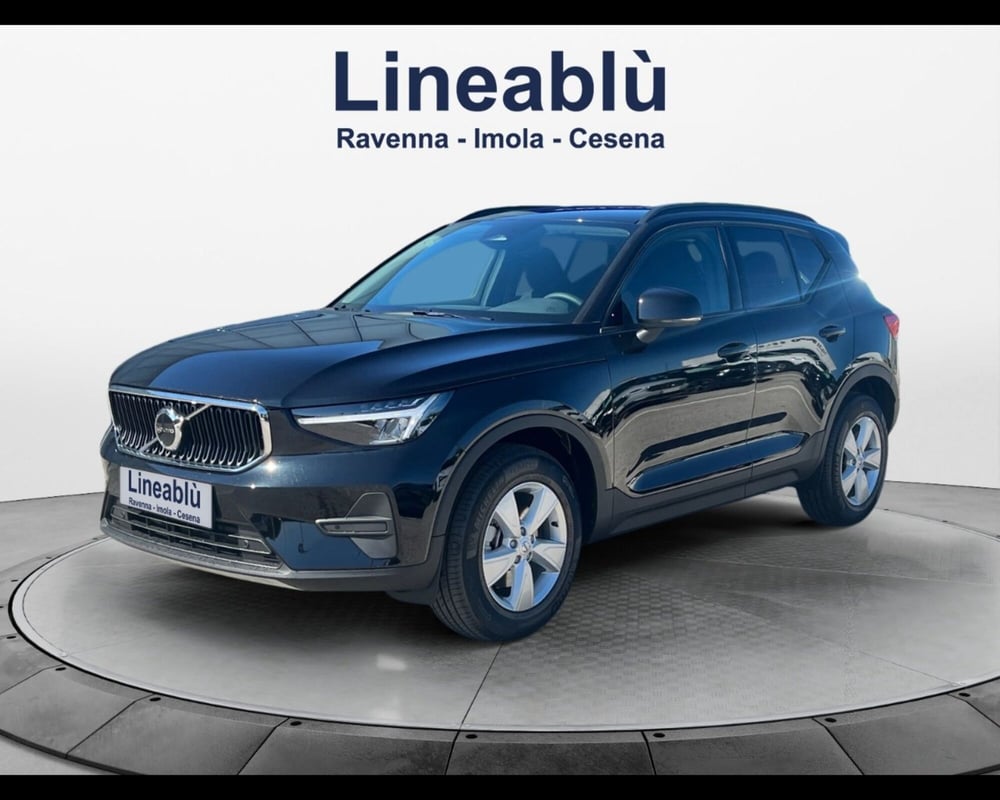 Volvo XC40 nuova a Ravenna