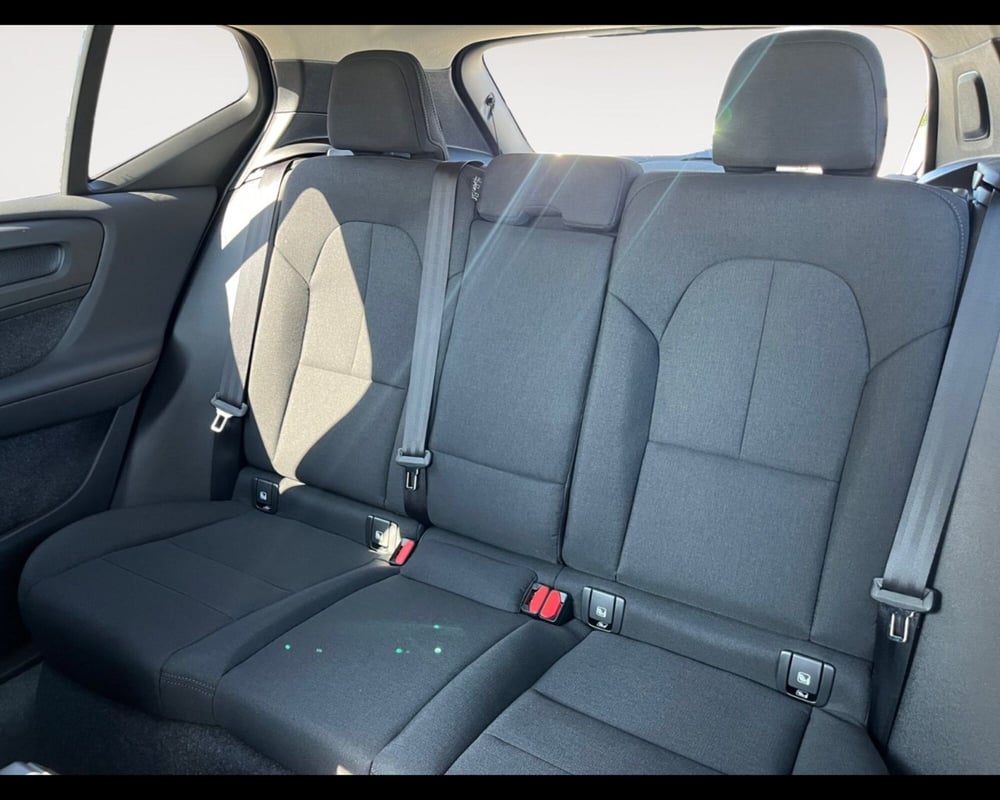 Volvo XC40 nuova a Ravenna (12)