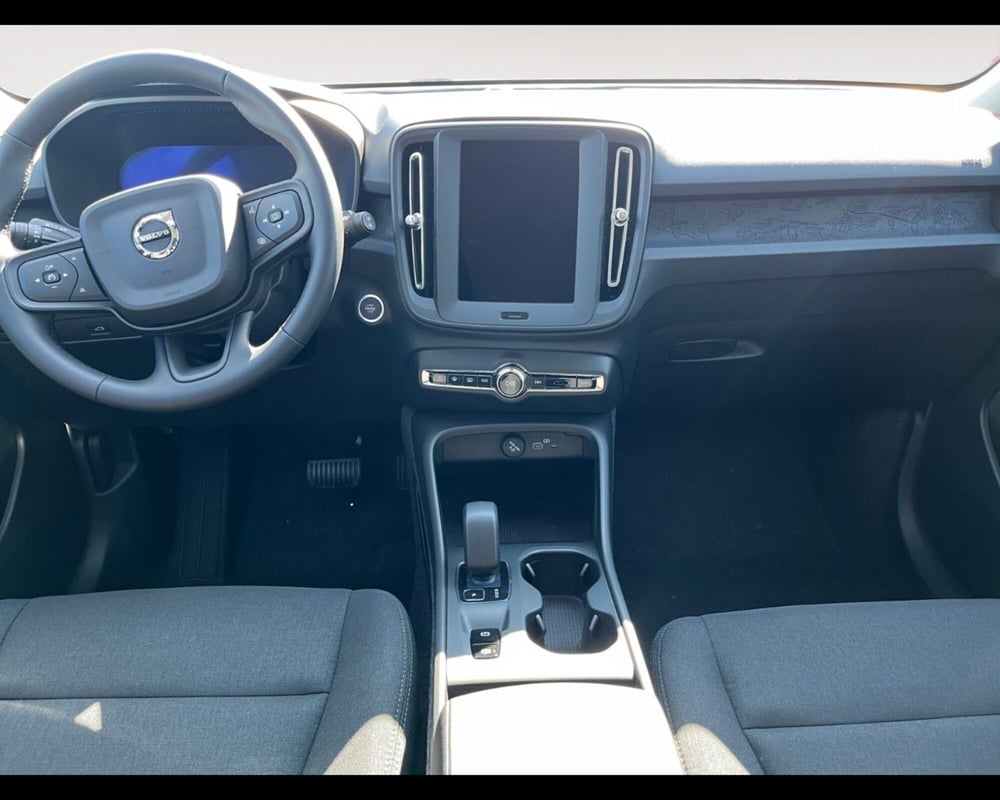Volvo XC40 nuova a Ravenna (10)