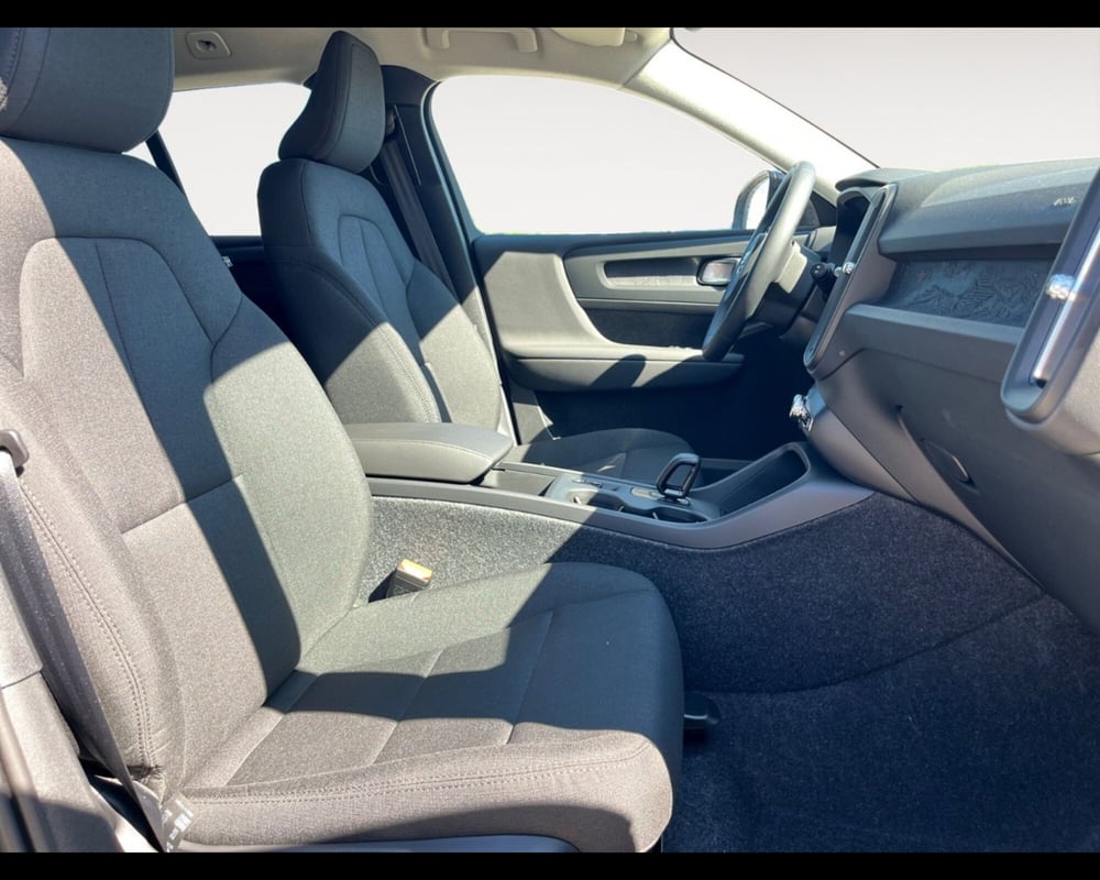 Volvo XC40 nuova a Ravenna (13)