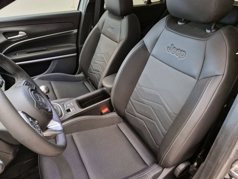 Jeep Avenger usata a Varese (11)