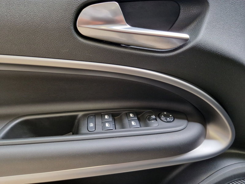 Jeep Avenger usata a Varese (20)