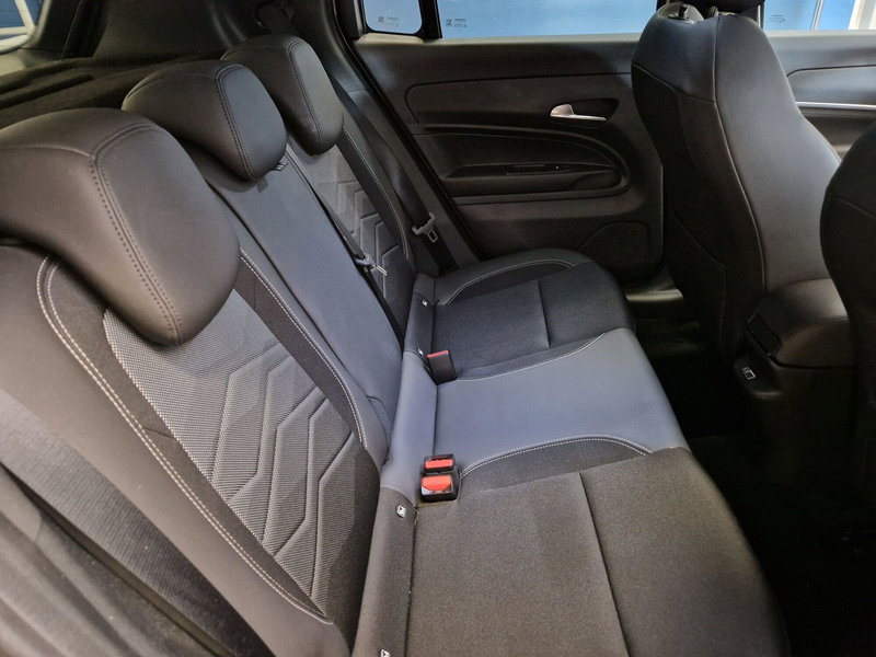 Jeep Avenger usata a Varese (9)