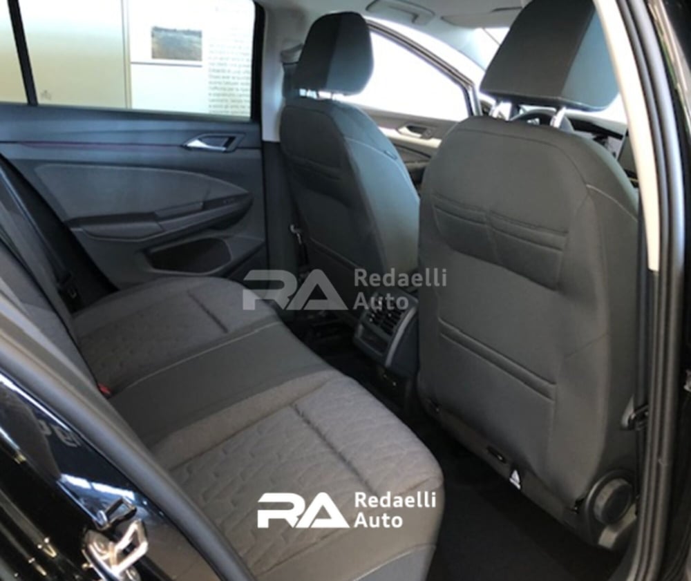 Volkswagen Golf nuova a Lecco (6)