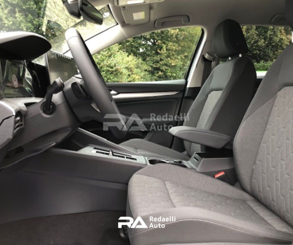 Volkswagen Golf nuova a Lecco (7)
