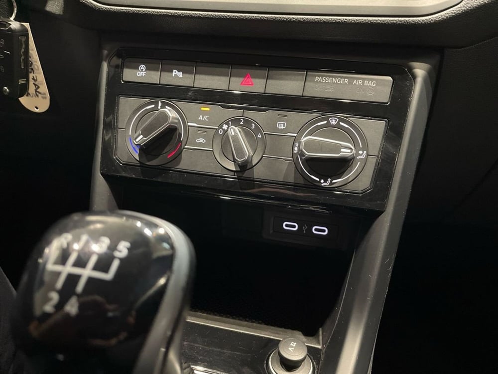 Volkswagen T-Cross usata a Prato (15)