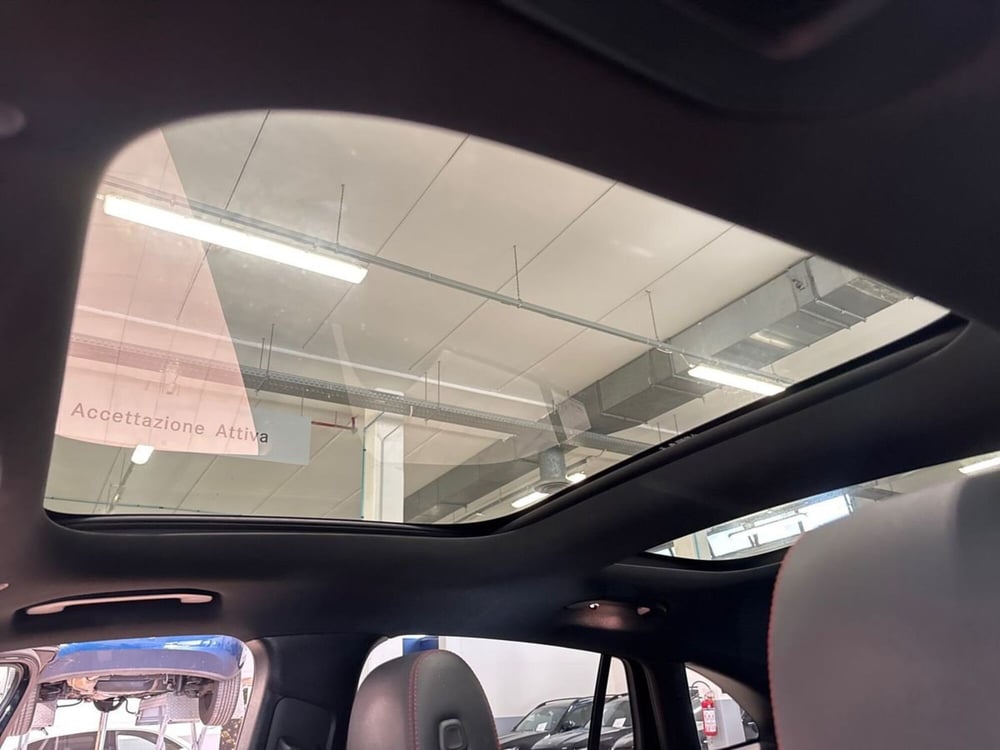 Mercedes-Benz GLA SUV usata a Prato (18)