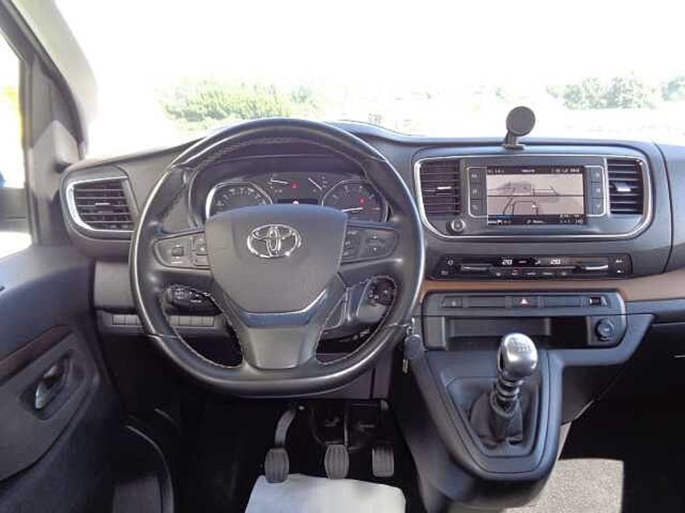 Toyota Proace Verso usata a Treviso (11)