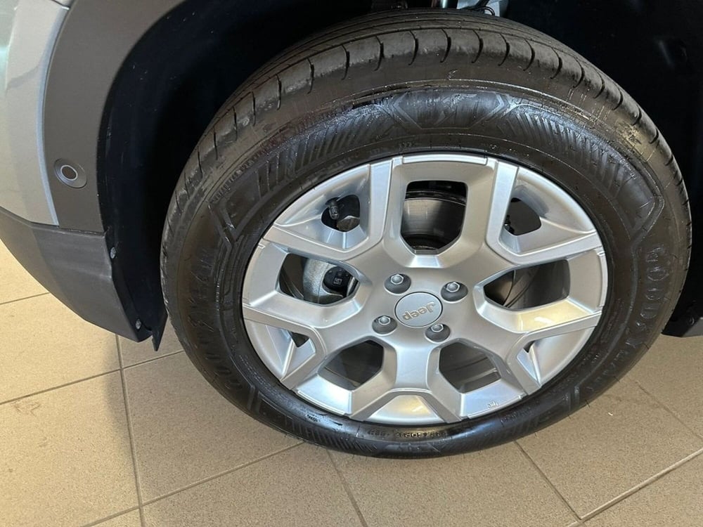 Jeep Avenger usata a Arezzo (18)