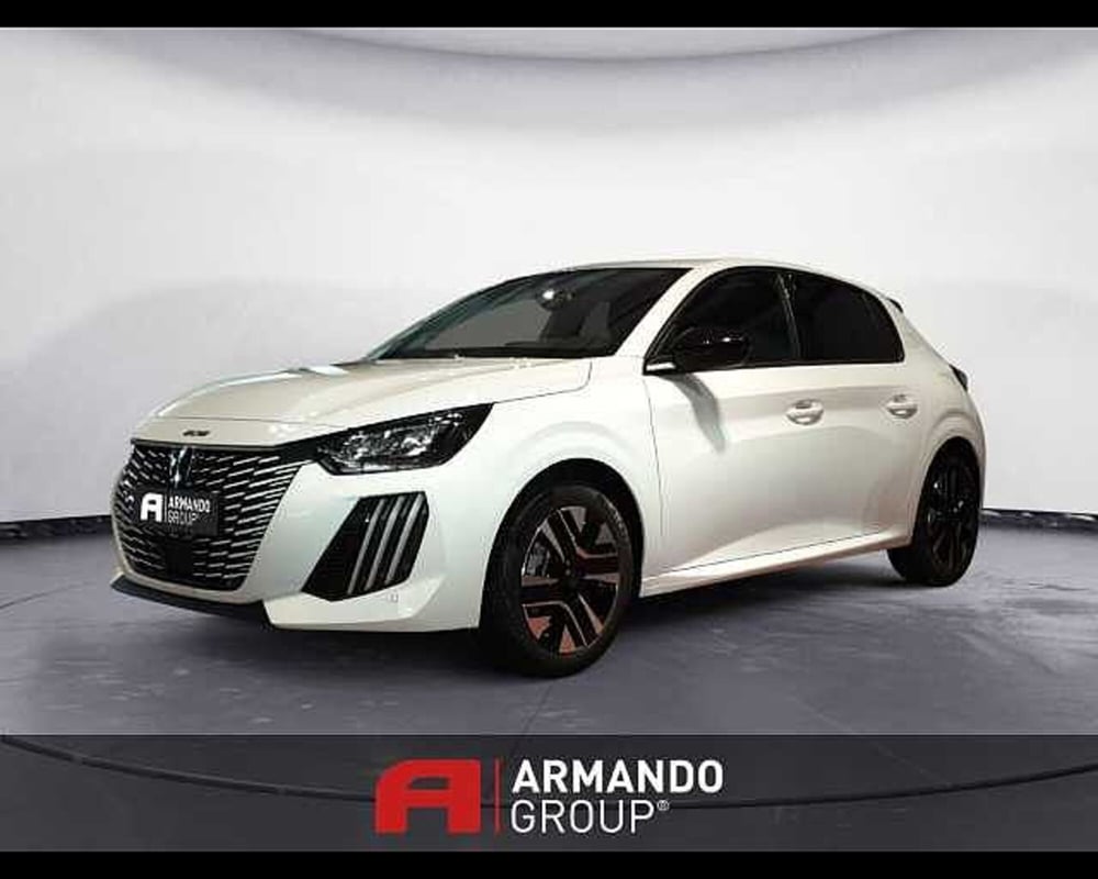 Peugeot 208 nuova a Cuneo