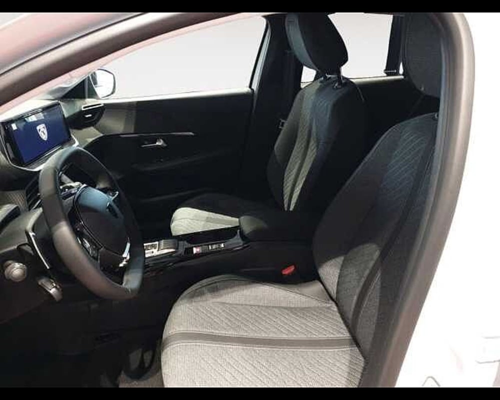 Peugeot 208 nuova a Cuneo (12)