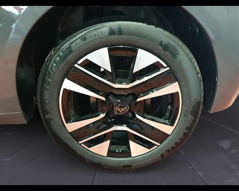 Peugeot 208 nuova a Cuneo (10)