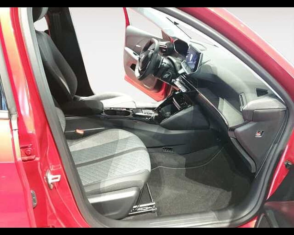 Peugeot 208 nuova a Cuneo (14)