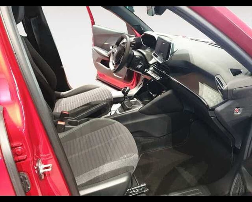 Peugeot 2008 nuova a Cuneo (13)