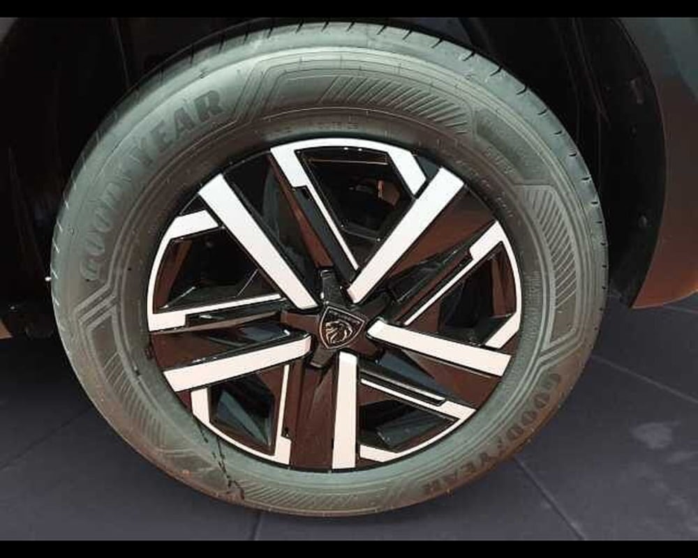 Peugeot 2008 nuova a Cuneo (9)