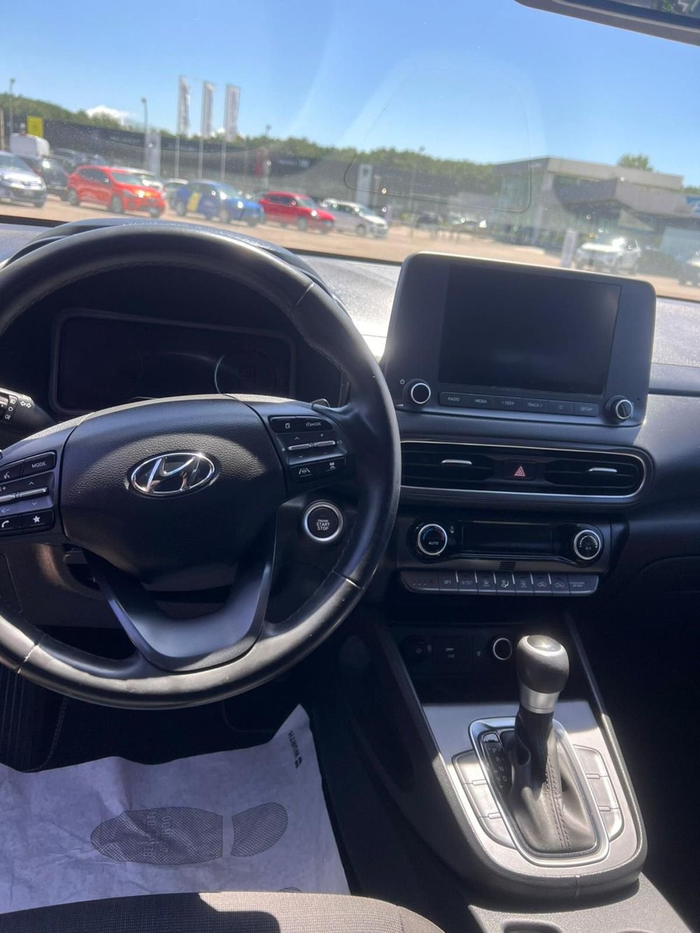 Hyundai Kona usata a Latina (6)