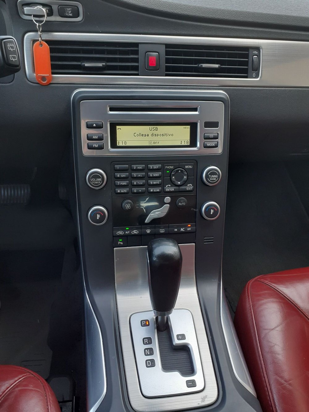 Volvo V70 usata a Modena (13)