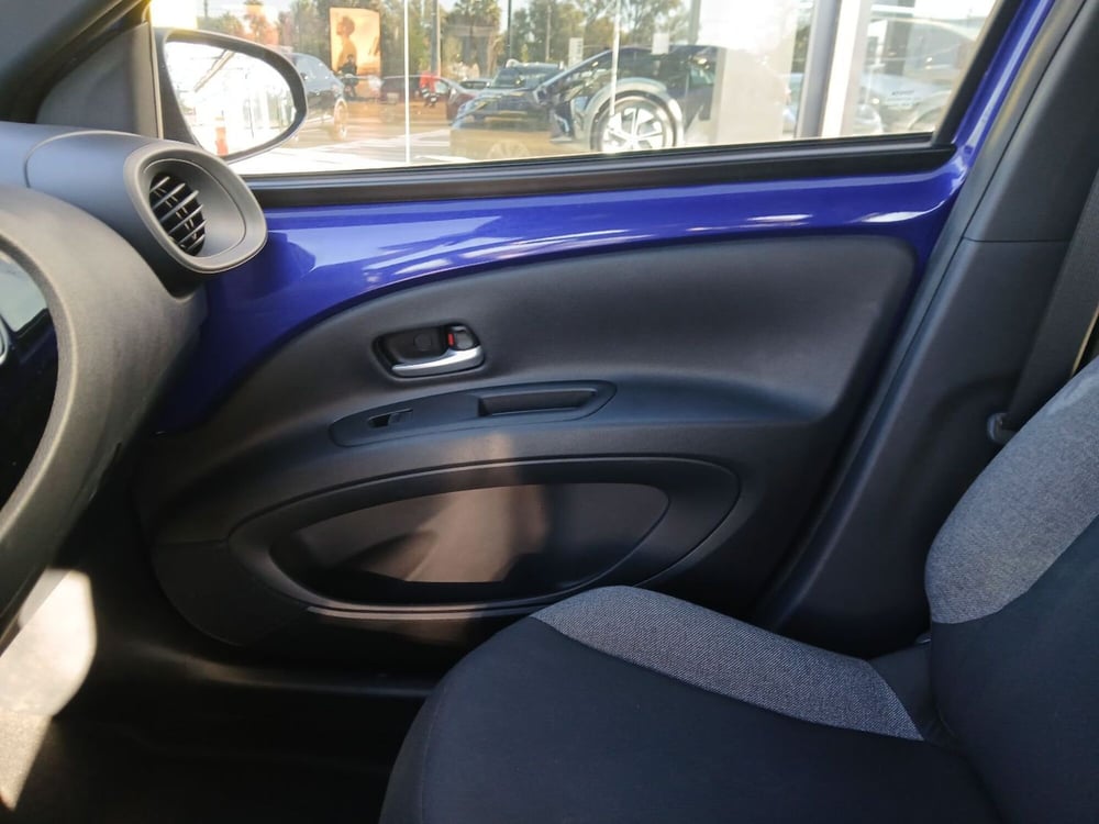 Toyota Aygo X usata a Roma (20)