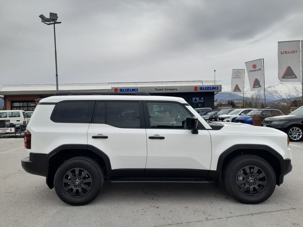 Toyota Land Cruiser nuova a L'Aquila (8)