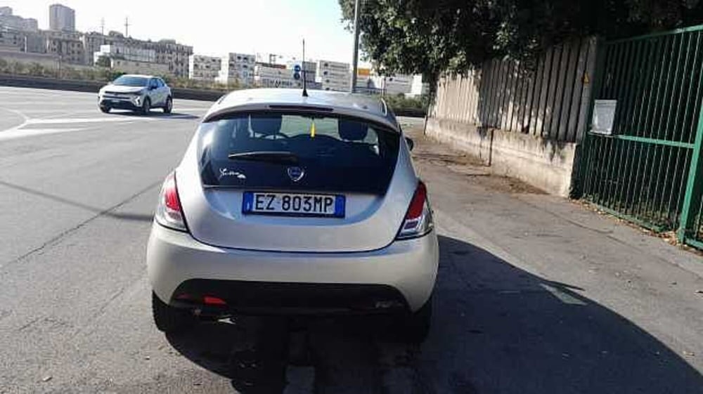 Lancia Ypsilon usata a Genova (10)