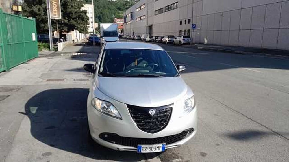 Lancia Ypsilon usata a Genova (6)