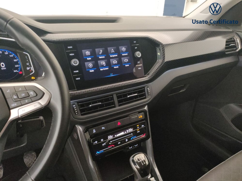 Volkswagen T-Cross usata a Varese (14)