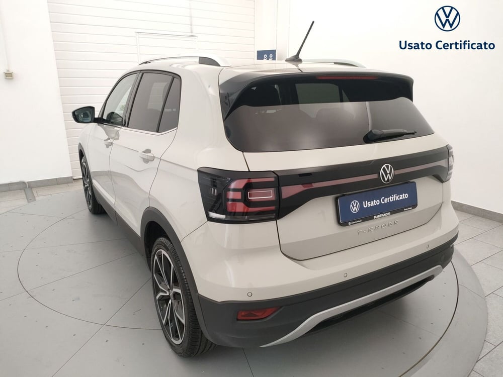 Volkswagen T-Cross usata a Varese (8)