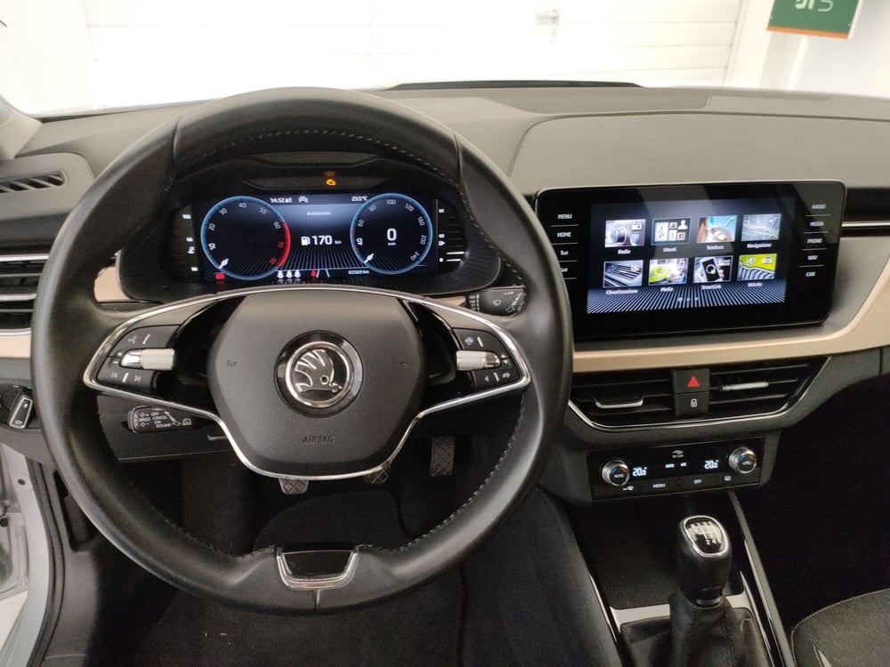 Skoda Kamiq usata a Varese (15)