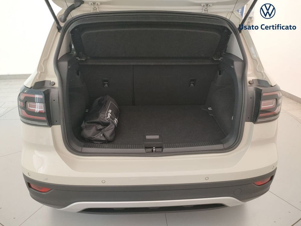 Volkswagen T-Cross usata a Varese (9)