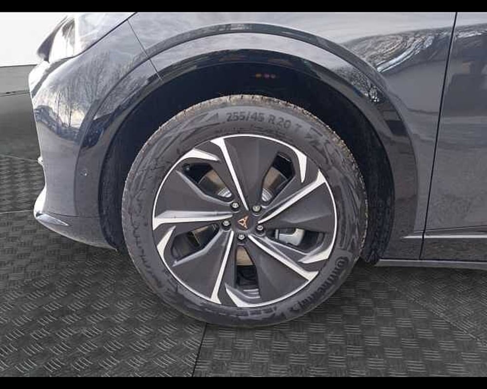 Cupra Tavascan nuova a Ravenna (14)