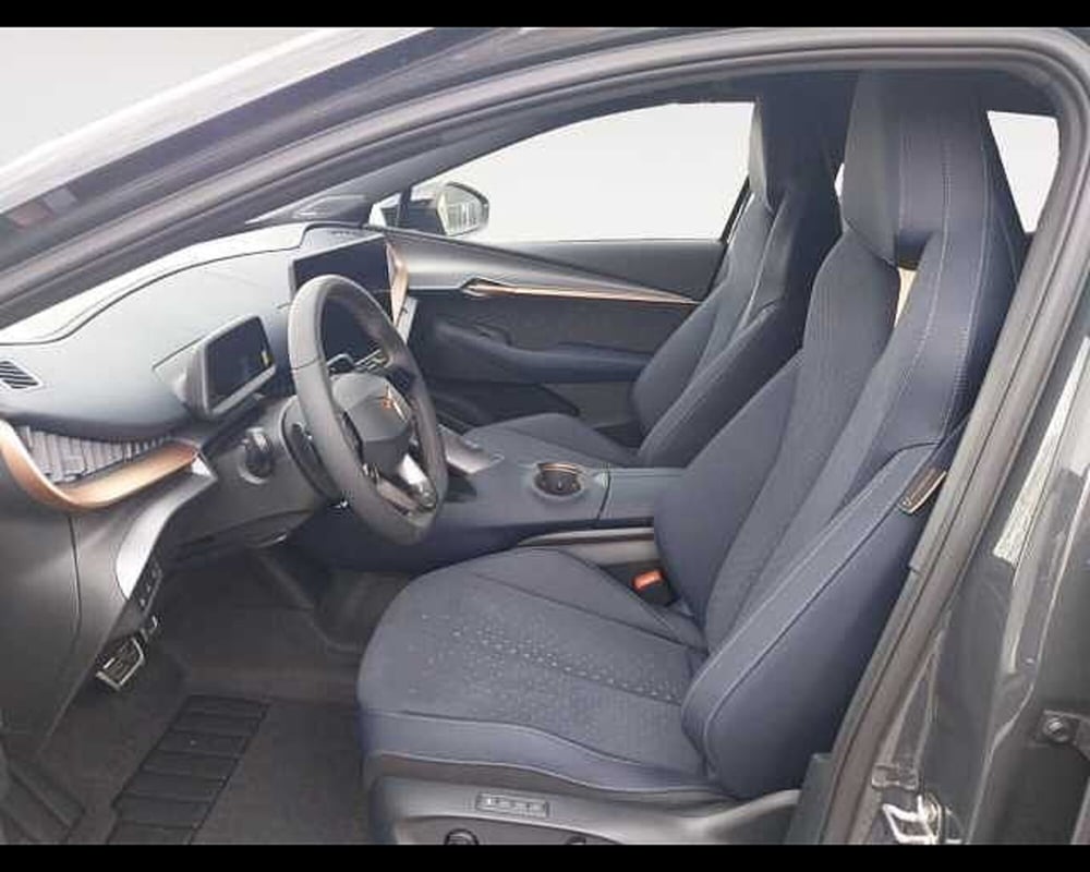Cupra Tavascan nuova a Ravenna (9)