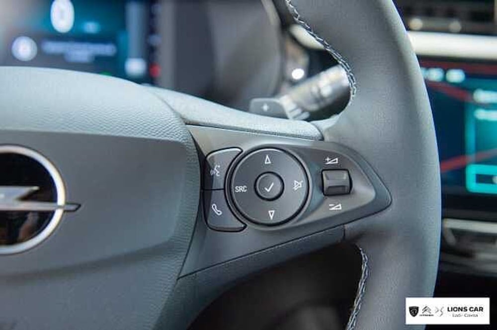 Opel Corsa nuova a Lodi (15)