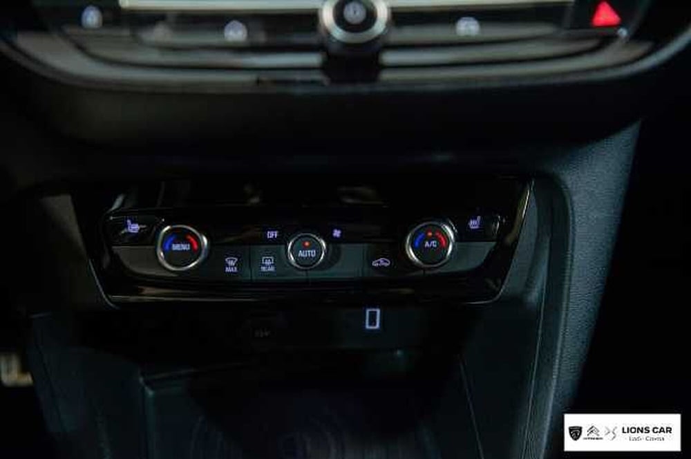 Opel Corsa nuova a Lodi (19)