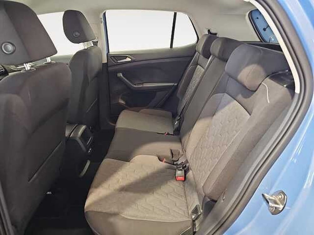 Volkswagen T-Cross usata a Lecco (13)