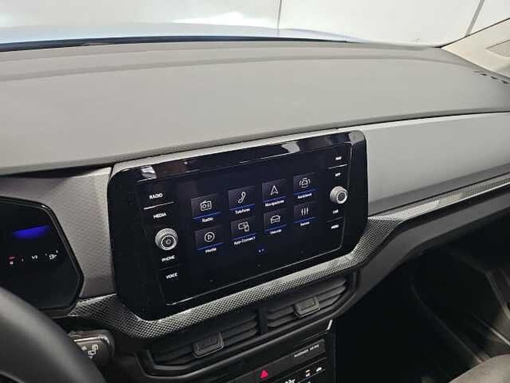 Volkswagen T-Cross usata a Lecco (16)