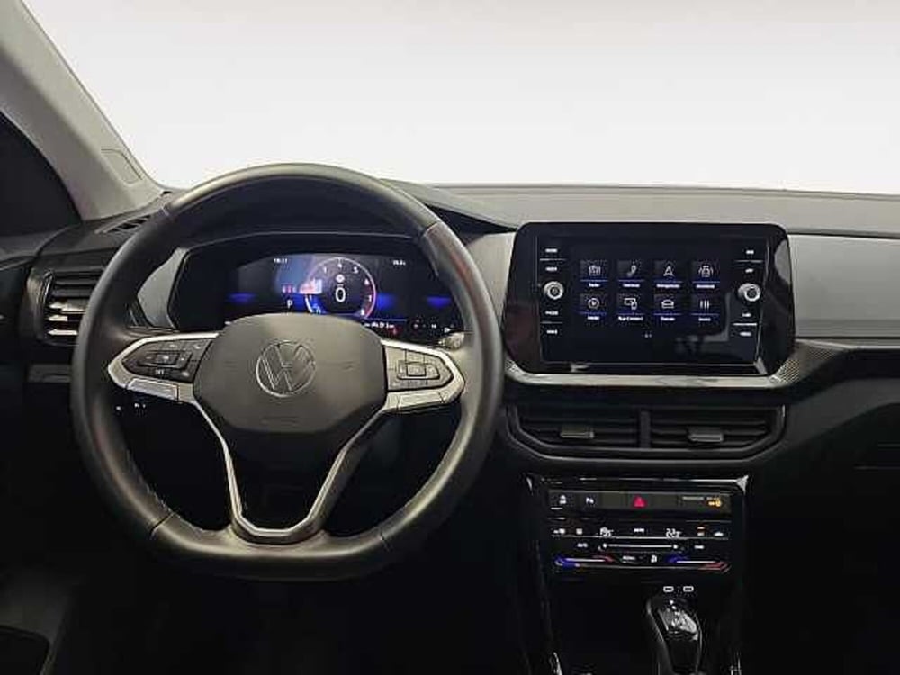 Volkswagen T-Cross usata a Lecco (9)